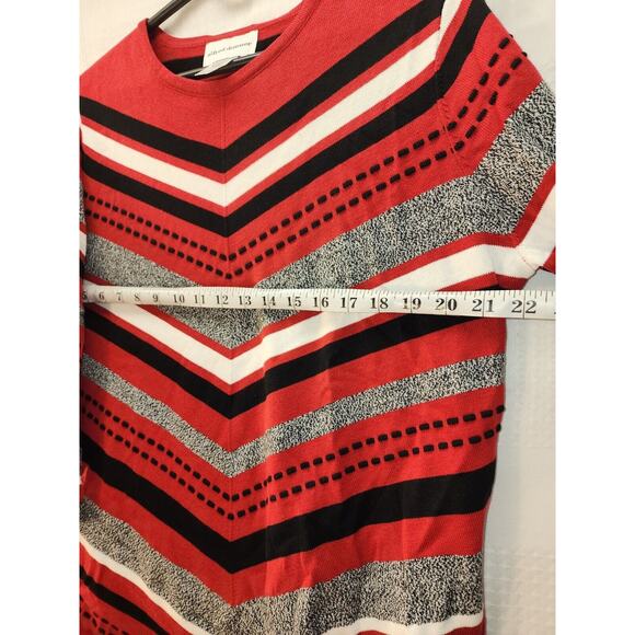 Alfred Dunner Women's Blouse Med Chevron Textured Color block Asymmetrical Hem - Picture 5 of 8